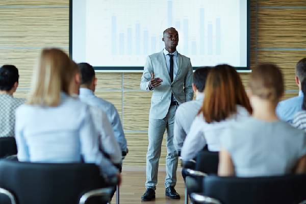 Presentation Nails and Fails: 7 Tips to Ace Your Next MSL Presentation